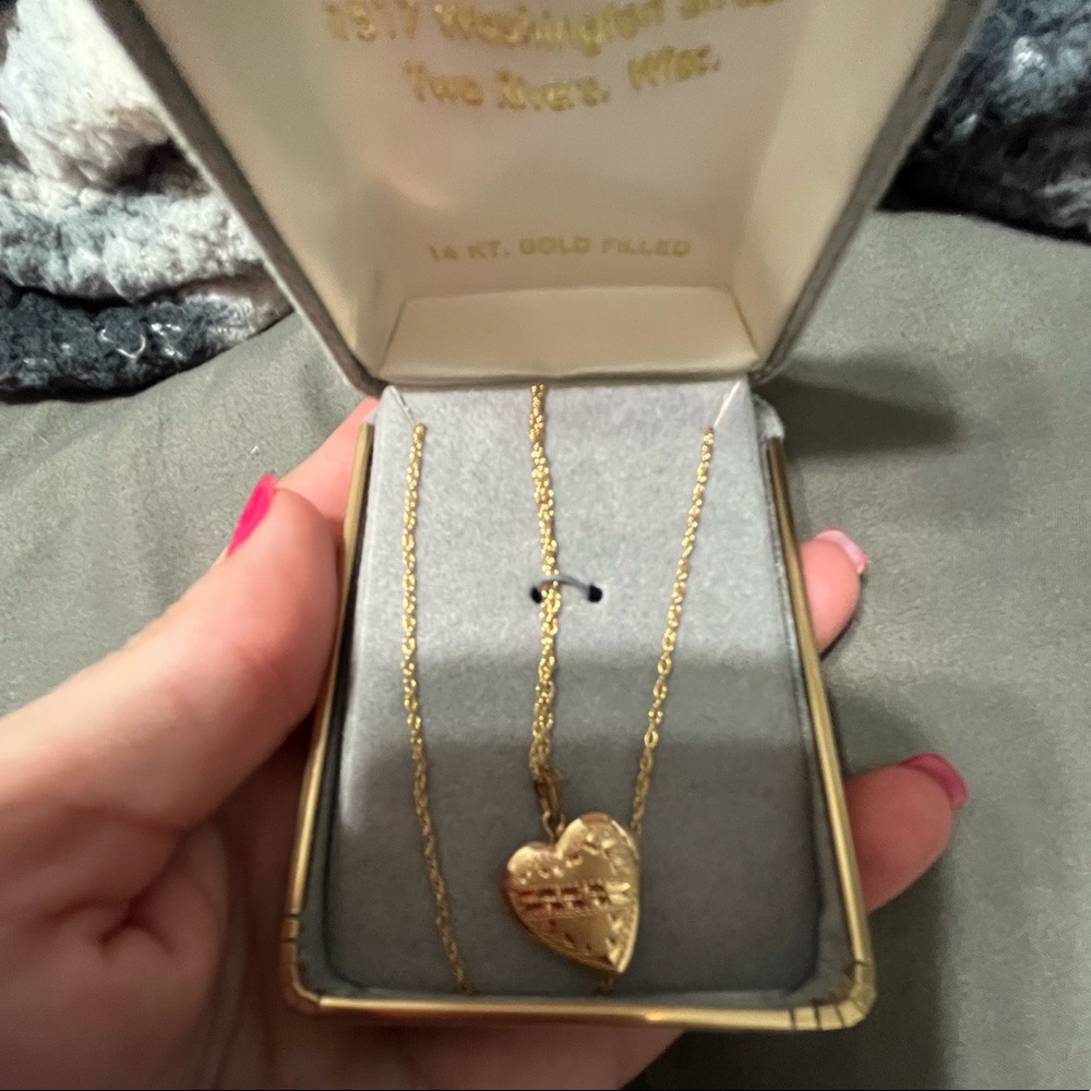 14 kt Gold Locket Necklace